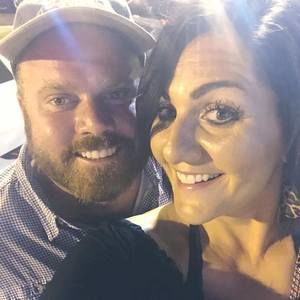 Meet your Posher, Joani